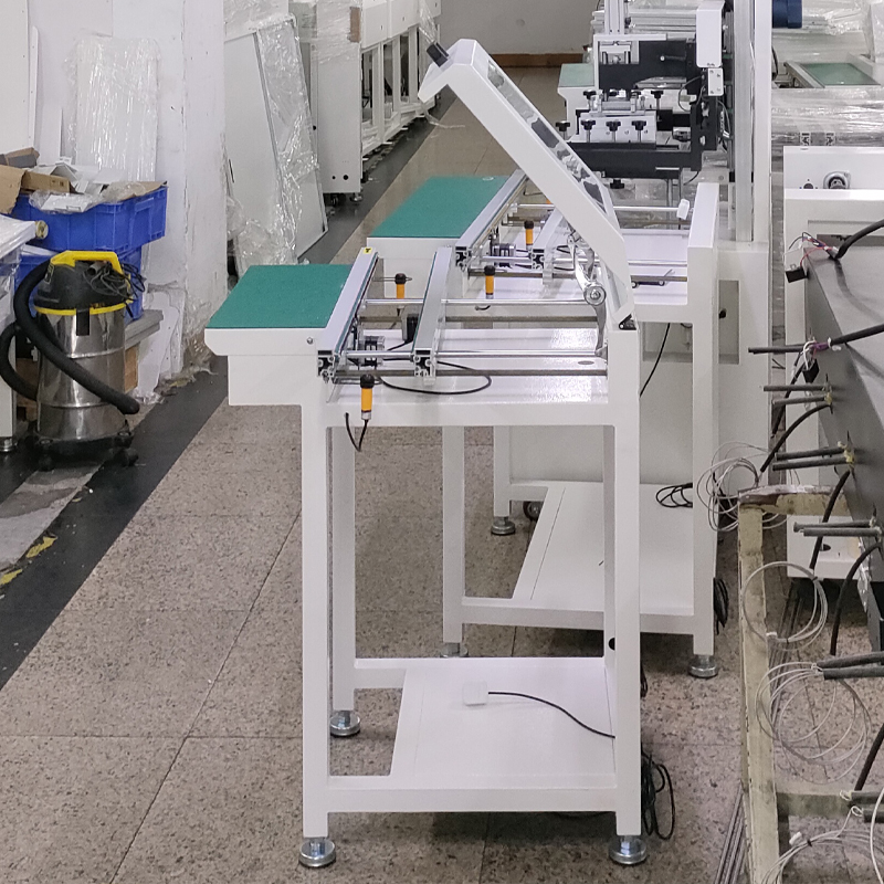 smt设备J9九游接驳台带防尘罩